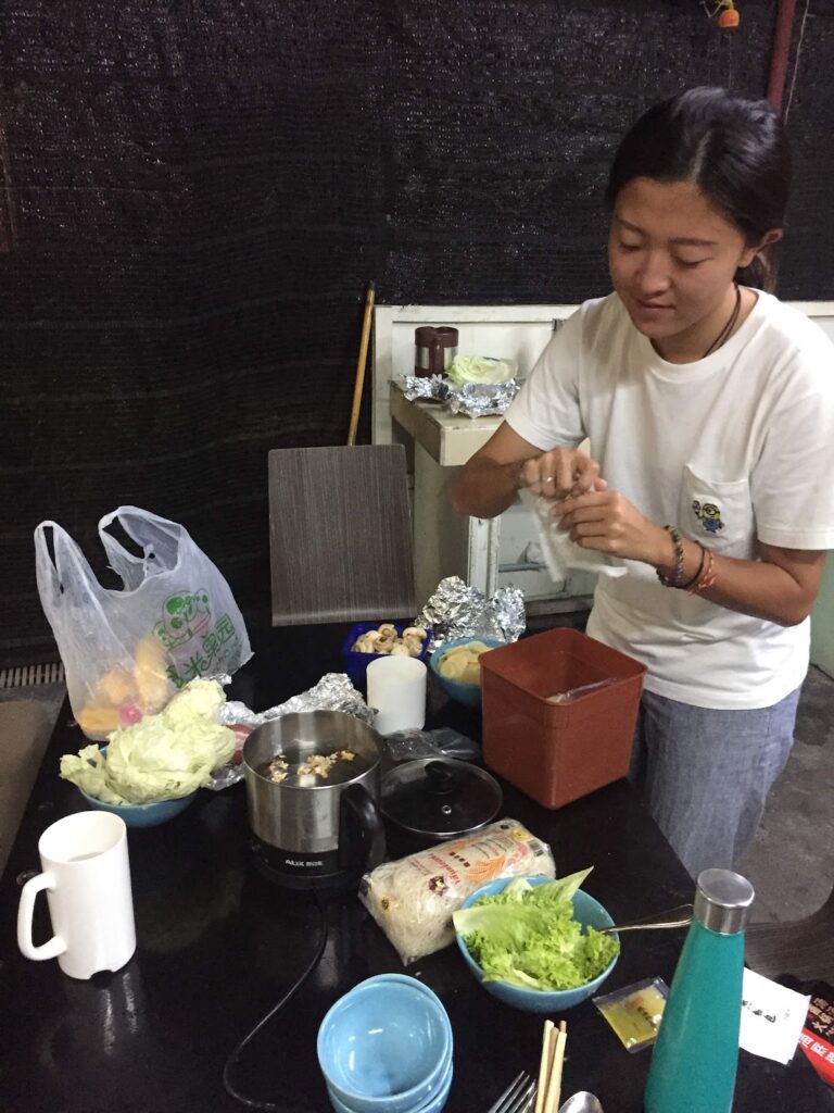 - Malediwski akademik