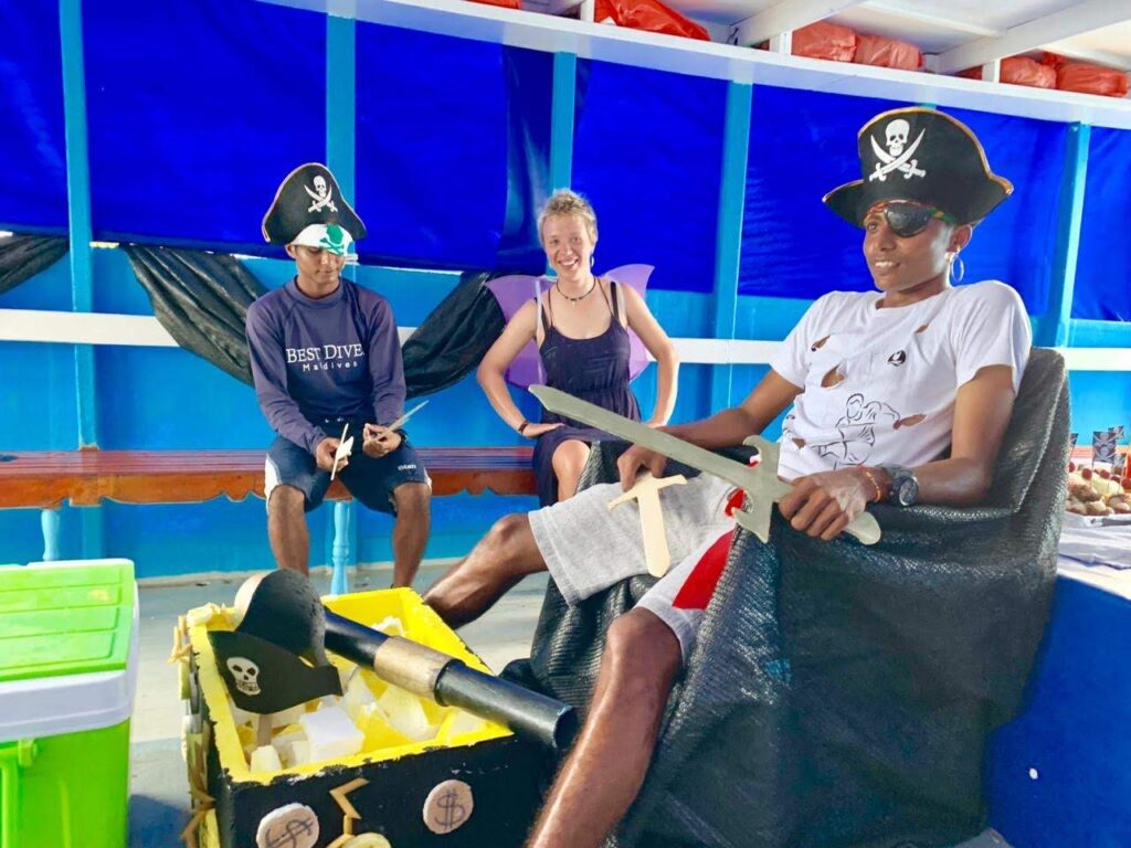 - Malediwski akademik