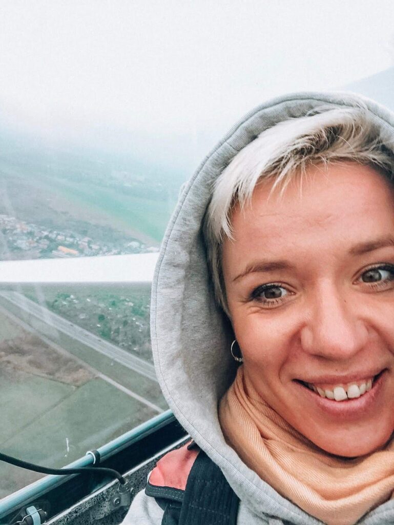 - Tyle samo lądowań co startów