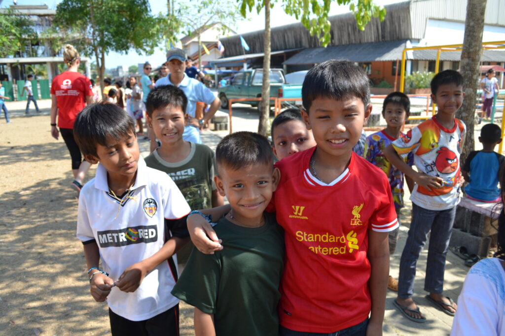 - Bo wszystkie dzieci nasze są ….