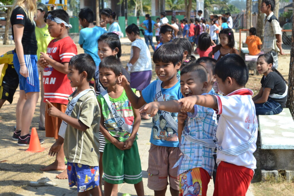 - Bo wszystkie dzieci nasze są ….
