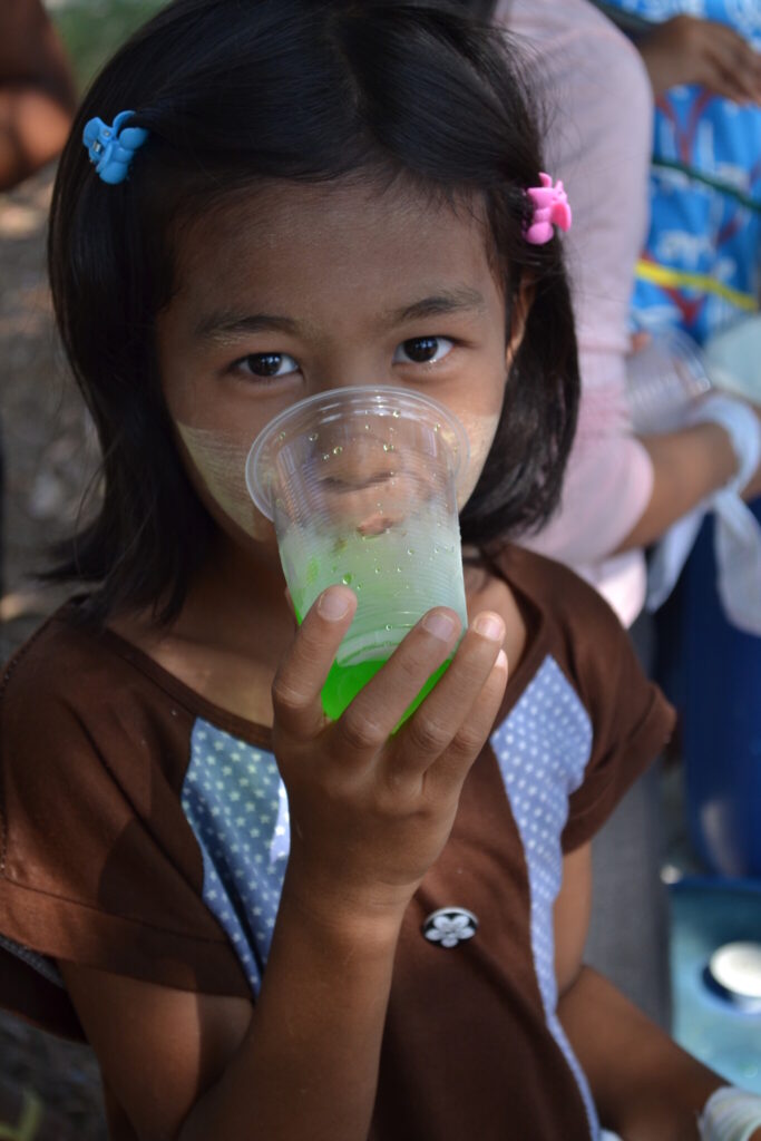 - Bo wszystkie dzieci nasze są ….