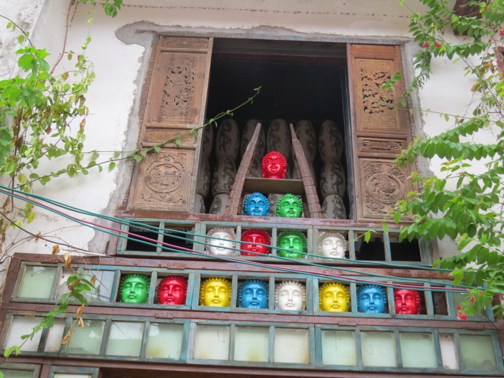 - West Street, czyli tygiel turystyki w Yangshuo