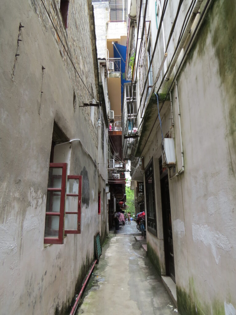 - West Street, czyli tygiel turystyki w Yangshuo