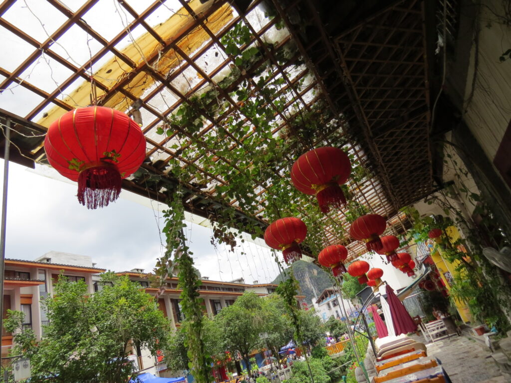 - West Street, czyli tygiel turystyki w Yangshuo